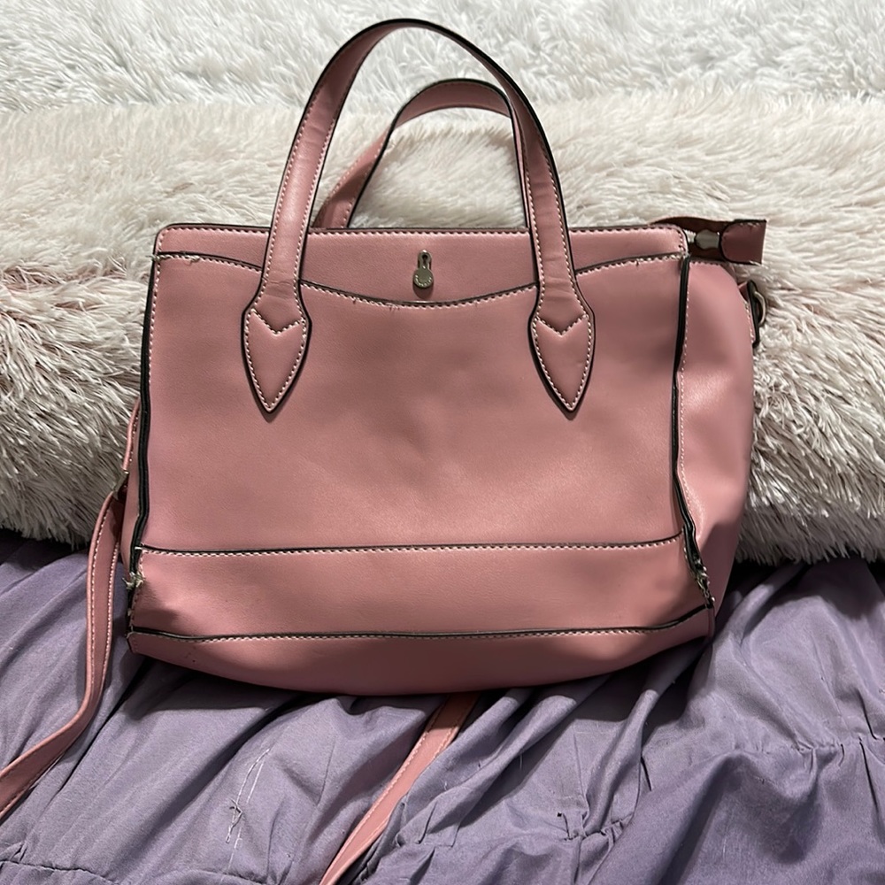 never worn pink london fog hand bag!